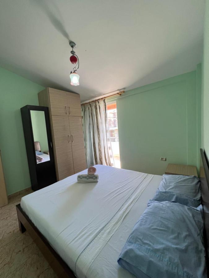House For Rent Jurgen Villa Golem  Bagian luar foto