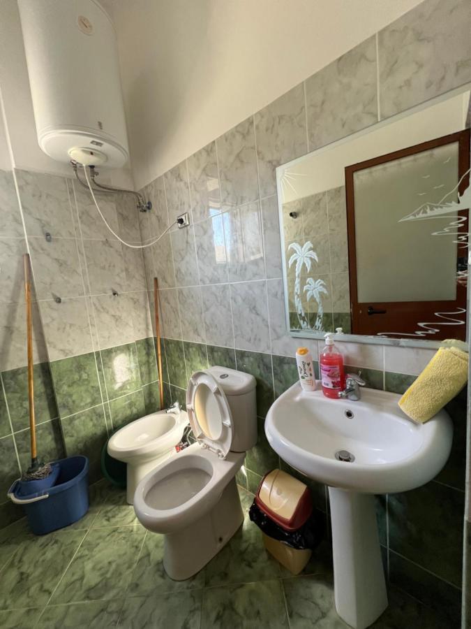 House For Rent Jurgen Villa Golem  Bagian luar foto