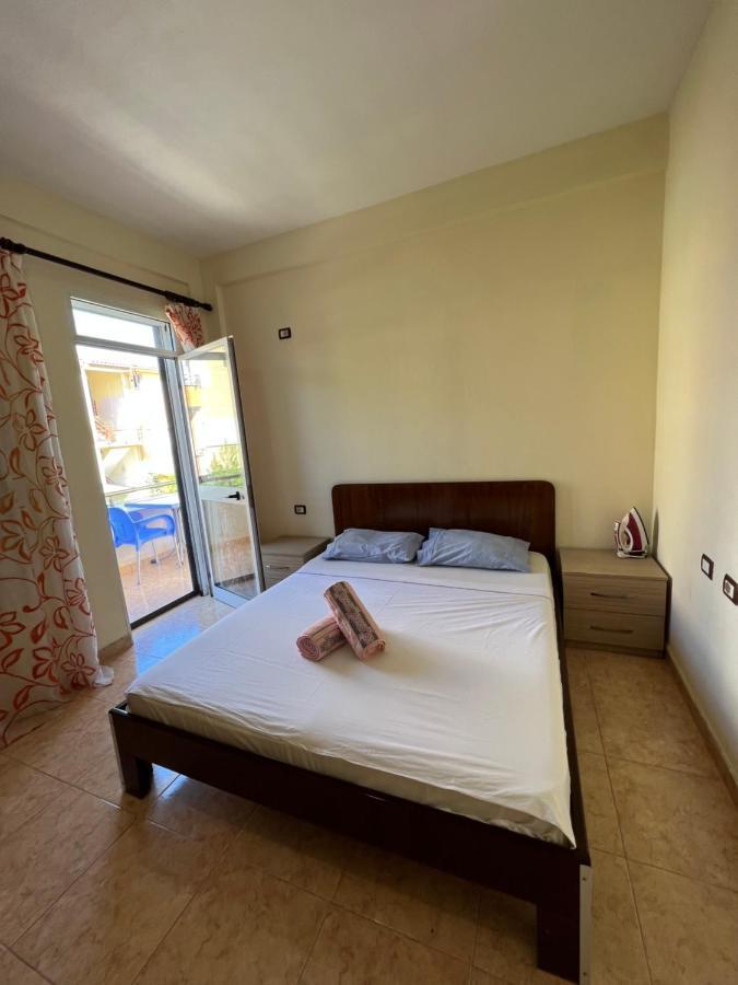 House For Rent Jurgen Villa Golem  Bagian luar foto