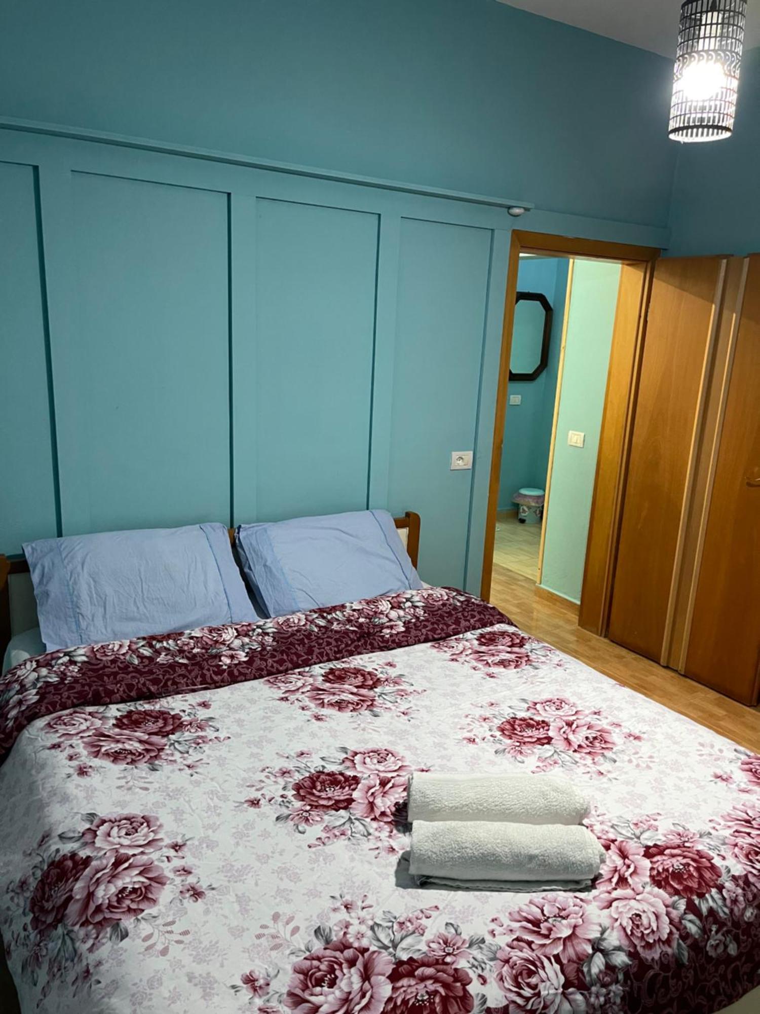 House For Rent Jurgen Villa Golem  Bagian luar foto