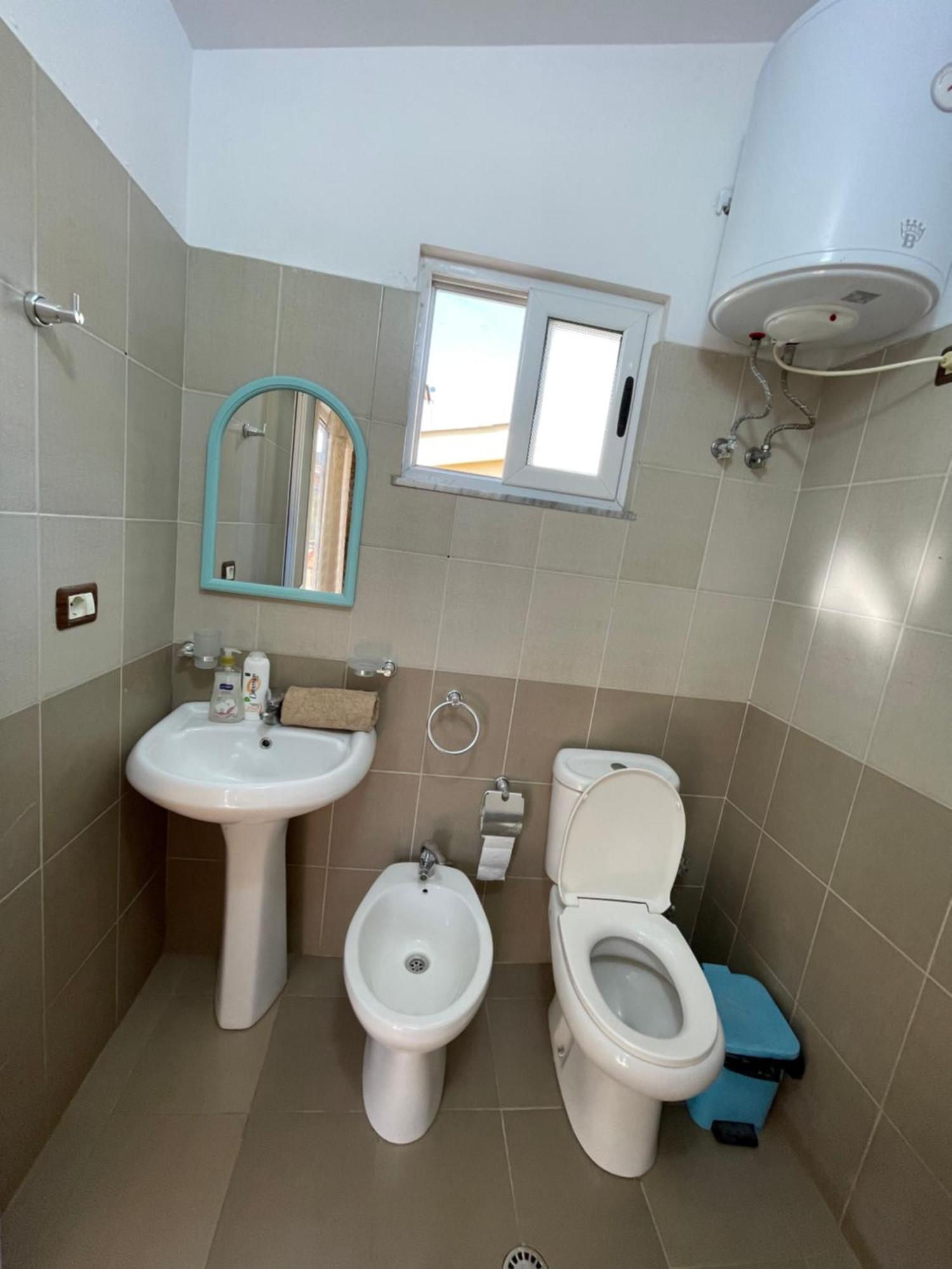 House For Rent Jurgen Villa Golem  Bagian luar foto