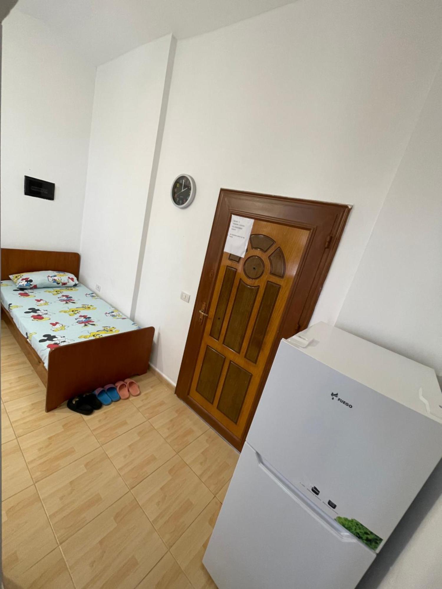 House For Rent Jurgen Villa Golem  Bagian luar foto