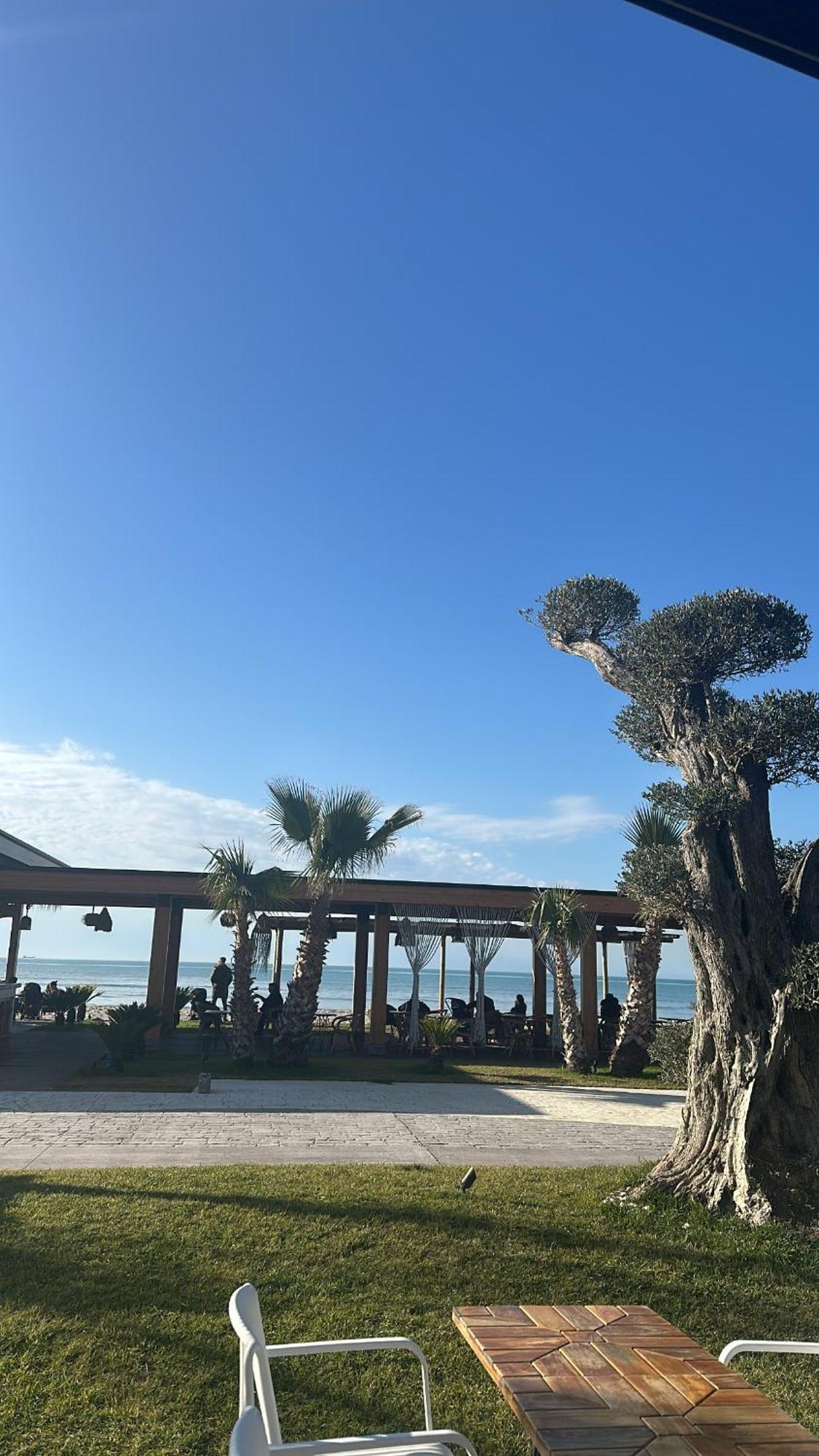 House For Rent Jurgen Villa Golem  Bagian luar foto